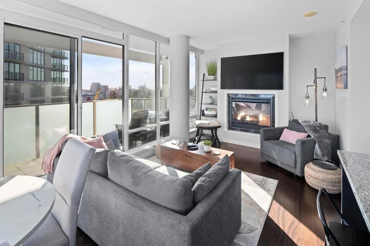 Falls Parliament Suite By Iris Properties! Victoria 0*,  Canada